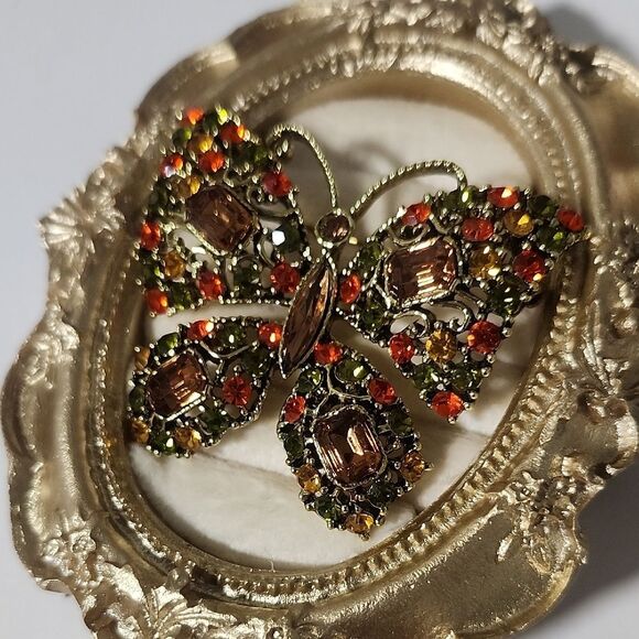 Elegant Gold and Orange Butterfly Brooch - Picture 1 of 4